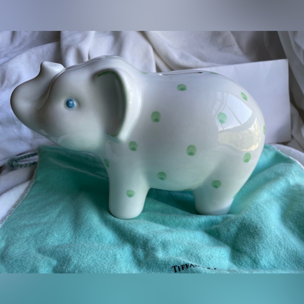 TIFFANY & CO. CERAMIC POLKA DOT ELEPHANT-Y BANK - Picture 4 of 7